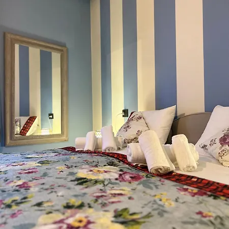 Savoia Nocleg ze śniadaniem 3*